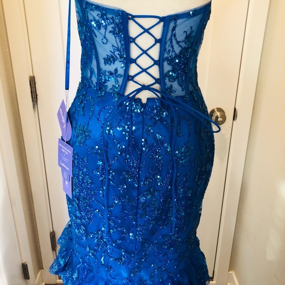 STRAPLESS LAYERED RUFFLE MERMAID DRESS - Picture 8 of 8